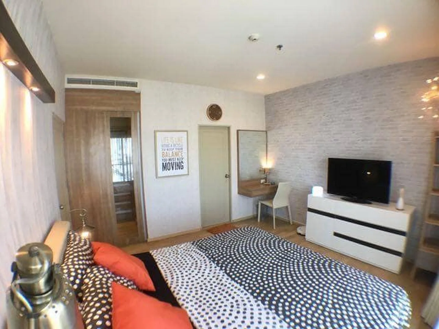 Property photos for Noble Reveal