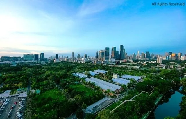 Property photos for Lake Green