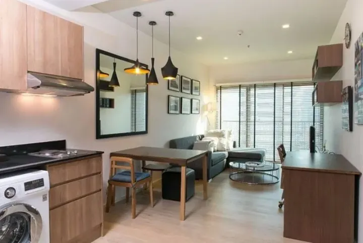 Property photos for Noble Refine