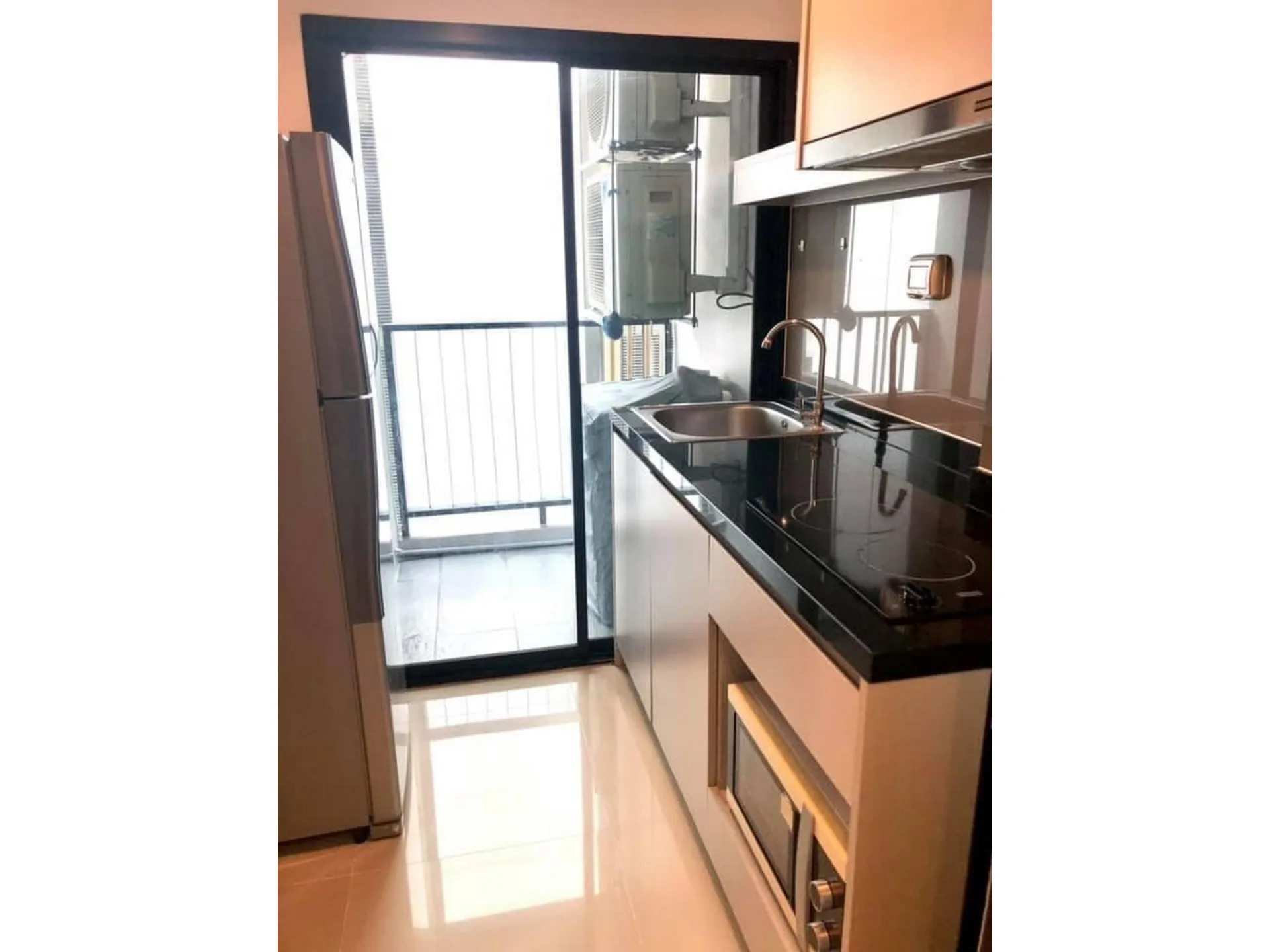 Property photos for Zenith Place Sukhumvit 42