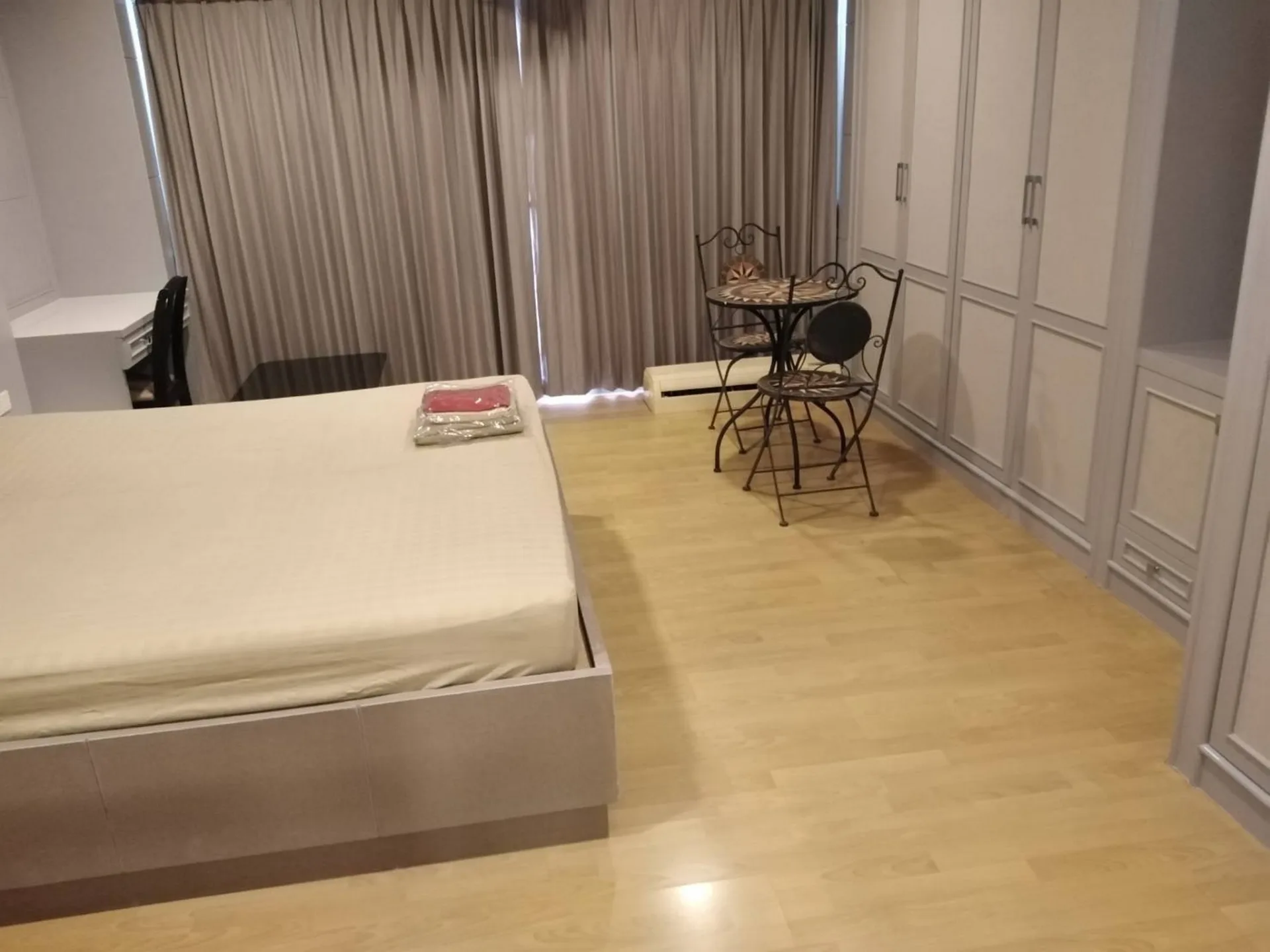 Property photos for State Tower