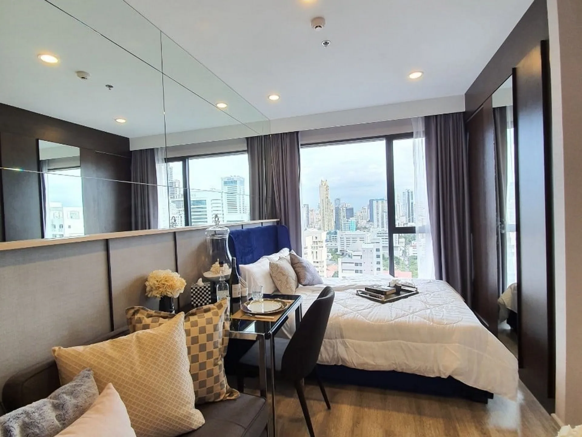 Property photos for Ideo Mobi Asoke
