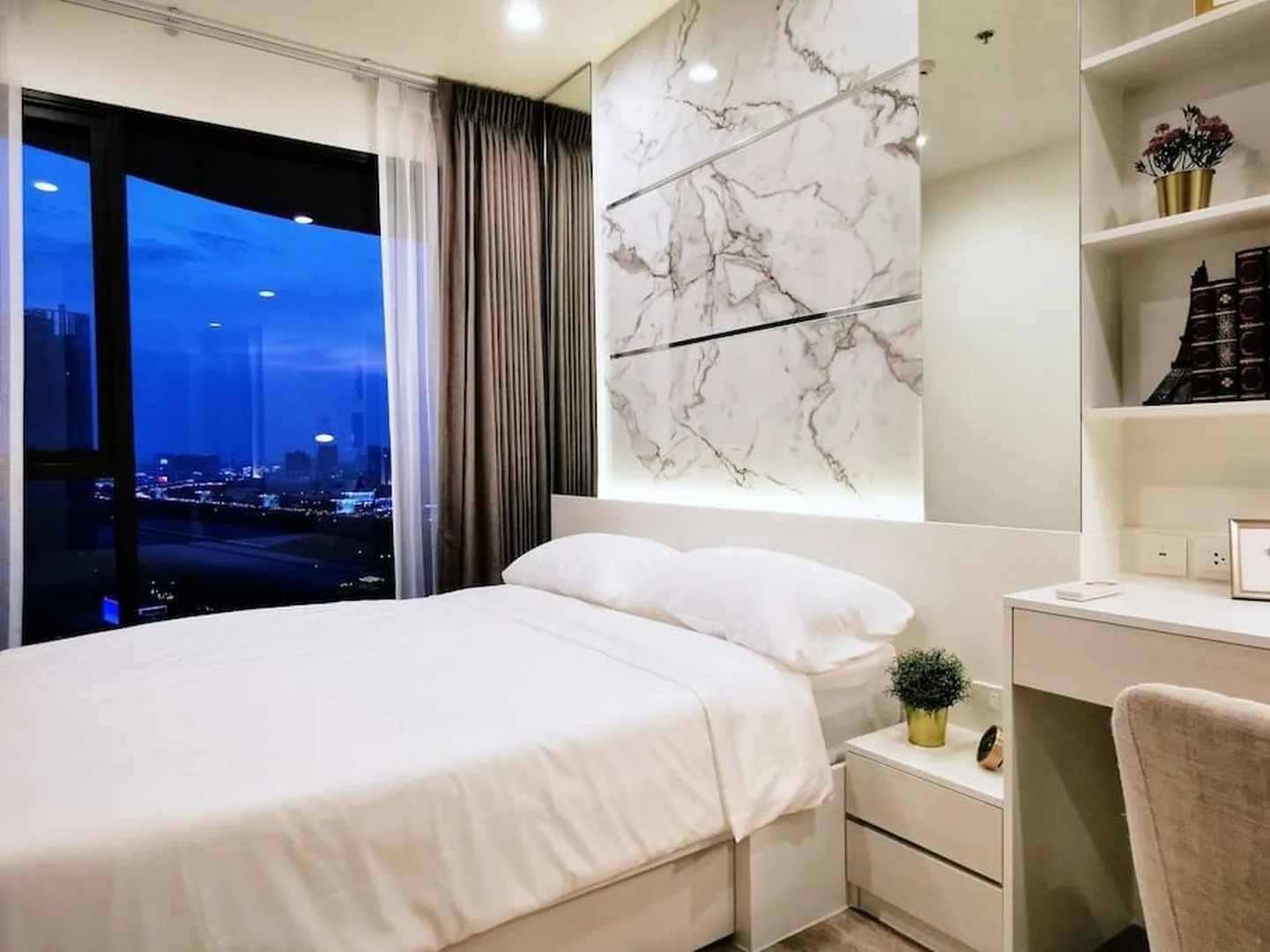 Property photos for Ideo Mobi Asoke