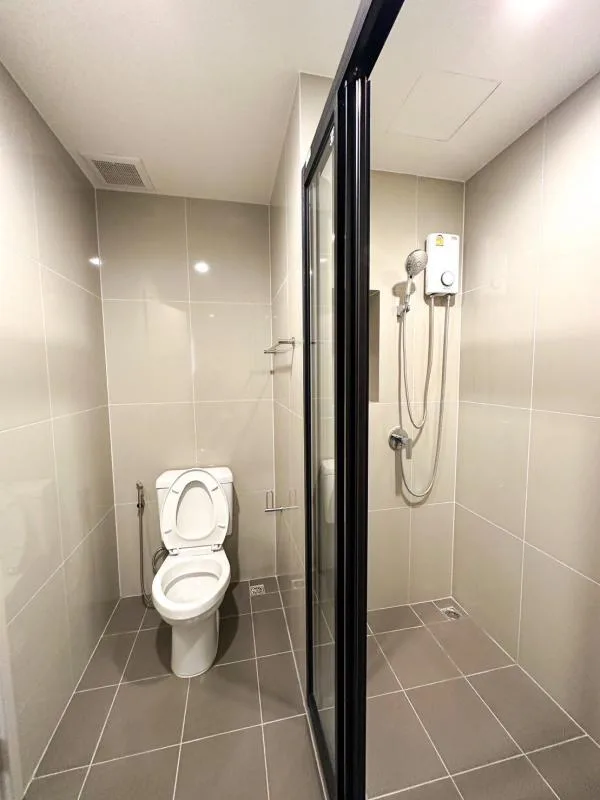 Property photos for The Base Phetchaburi-thonglor