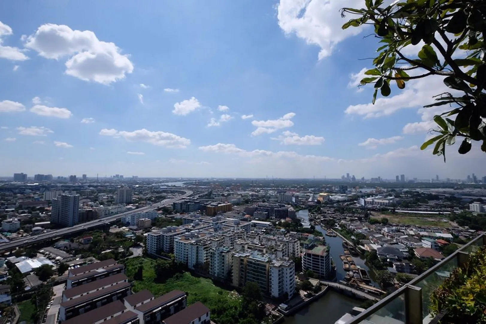 Property photos for Aspire Sukhumvit 48
