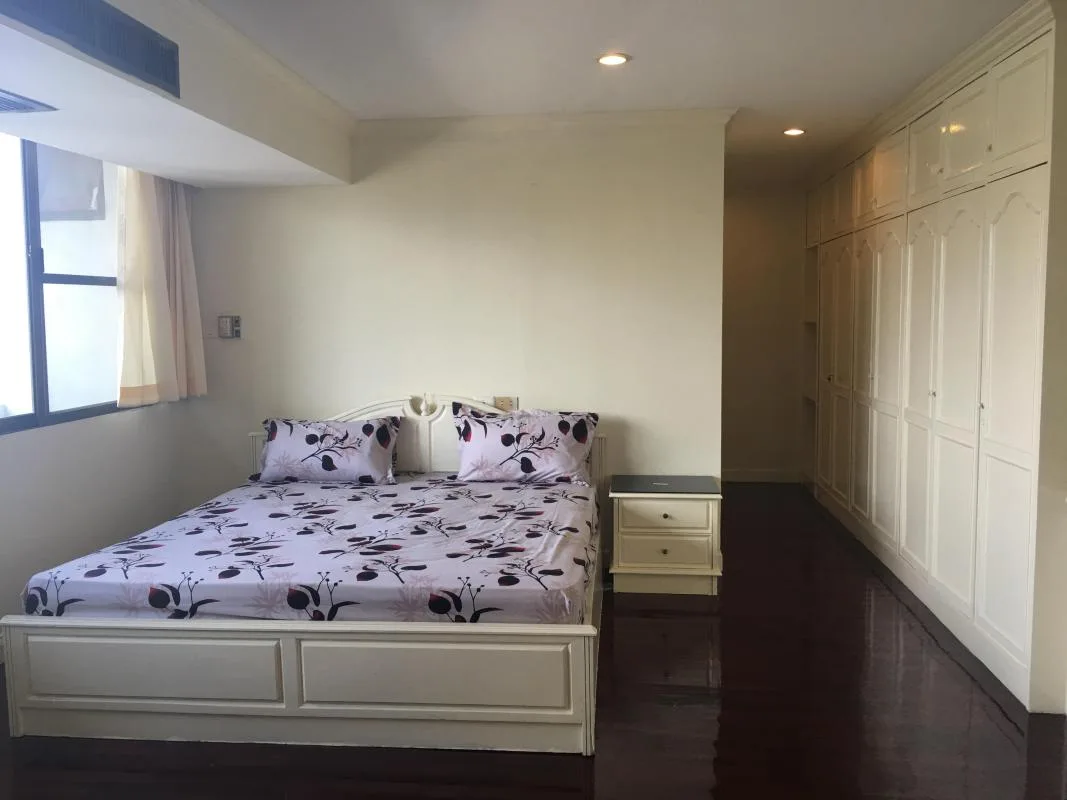 Property photos for Oriental Towers