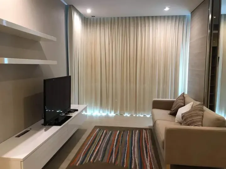Property photos for The Room Sukhumvit 21