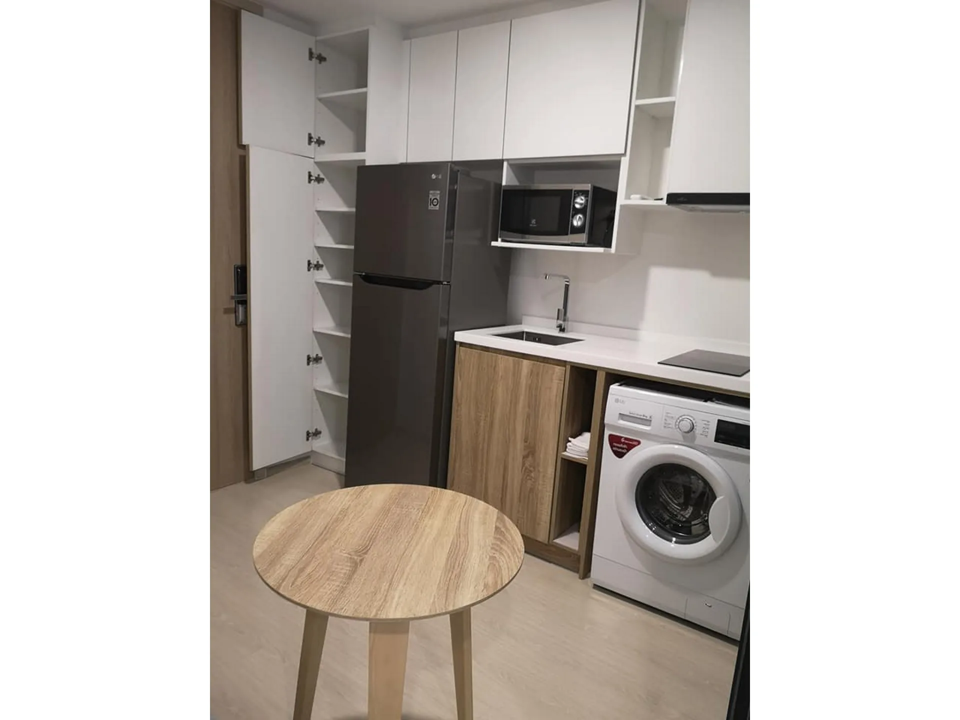 Property photos for Noble Ambience Sukhumvit 42