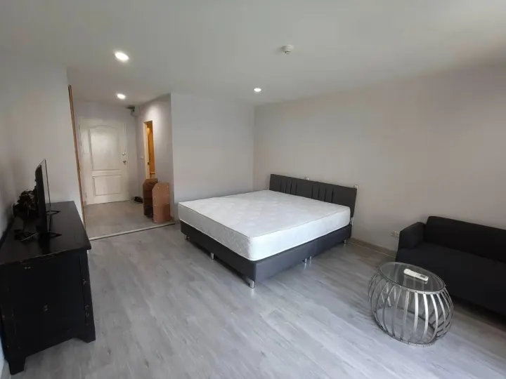 Property photos for Silom Terrace
