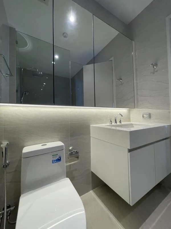 Property photos for Muniq Langsuan