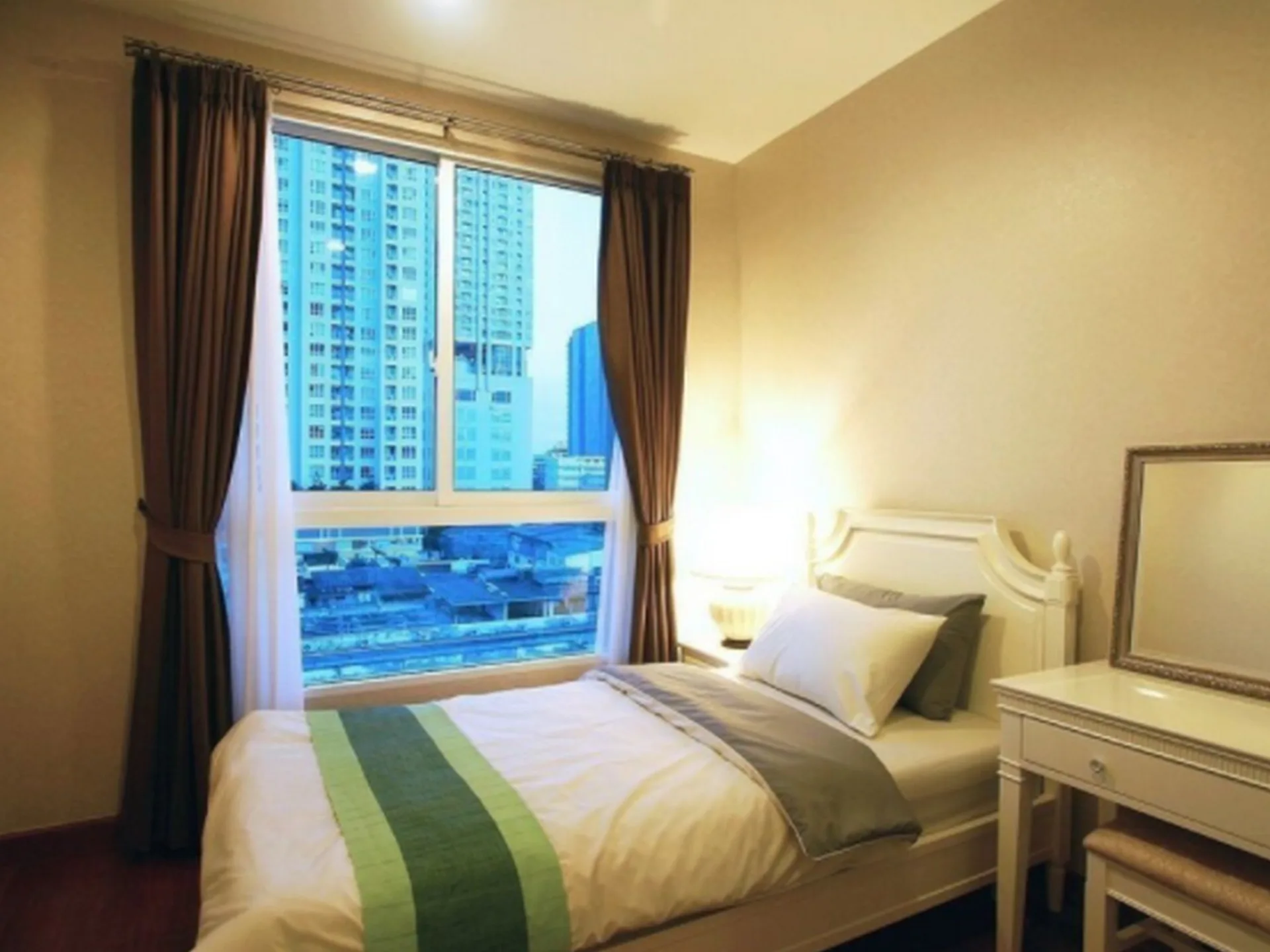 Property photos for Ivy Sathorn 10