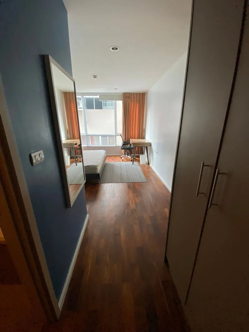 Property photos for Siri On 8