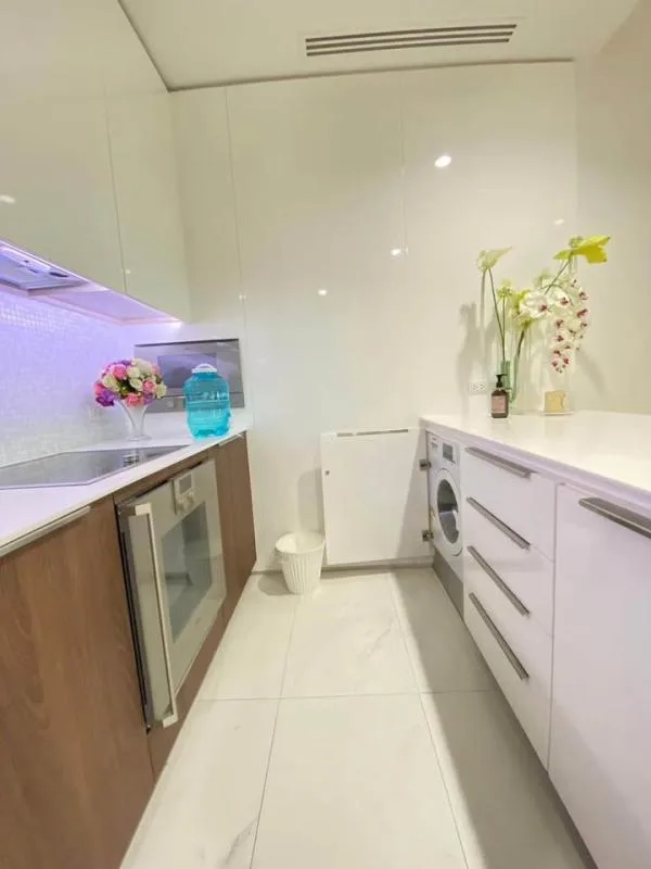 Property photos for 185 Rajadamri