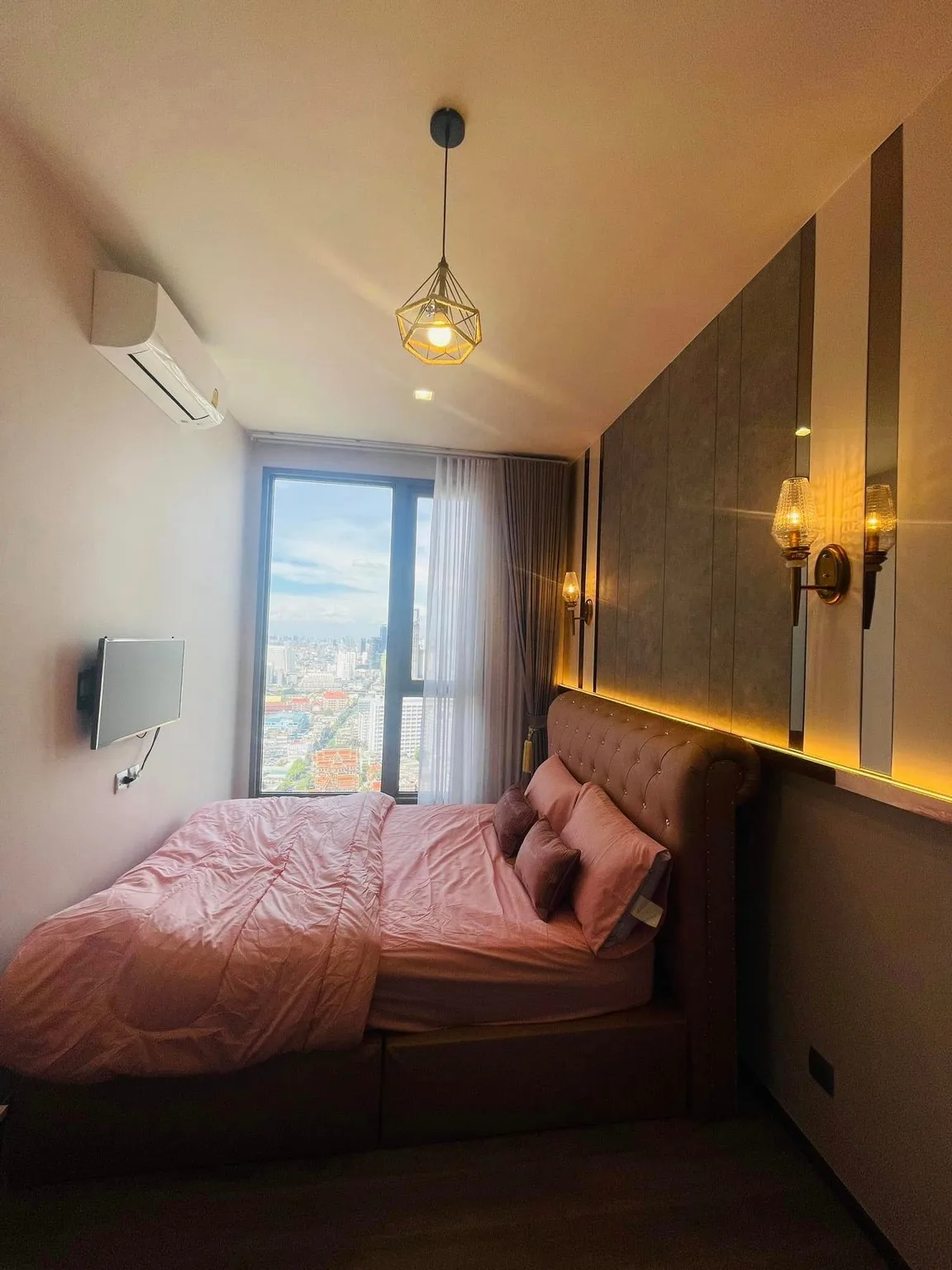 Property photos for Rhythm Charoenkrung Pavillion