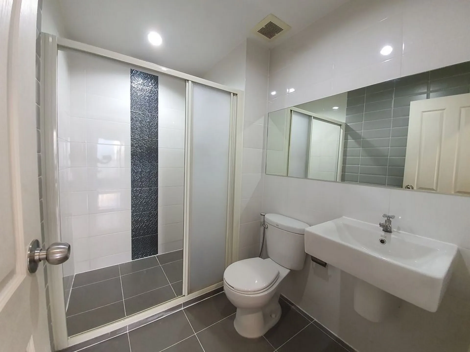 Property photos for Aspire Rama 9