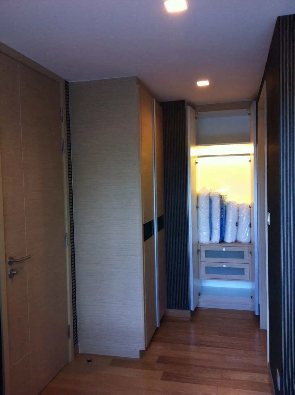 Property photos for Via Botani