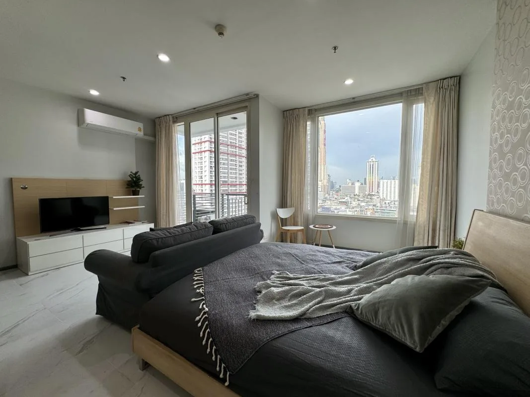 Property photos for Villa Rachatewi