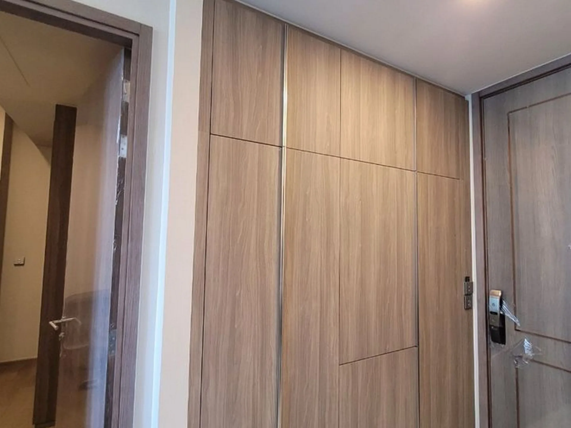 Property photos for Celes Asoke