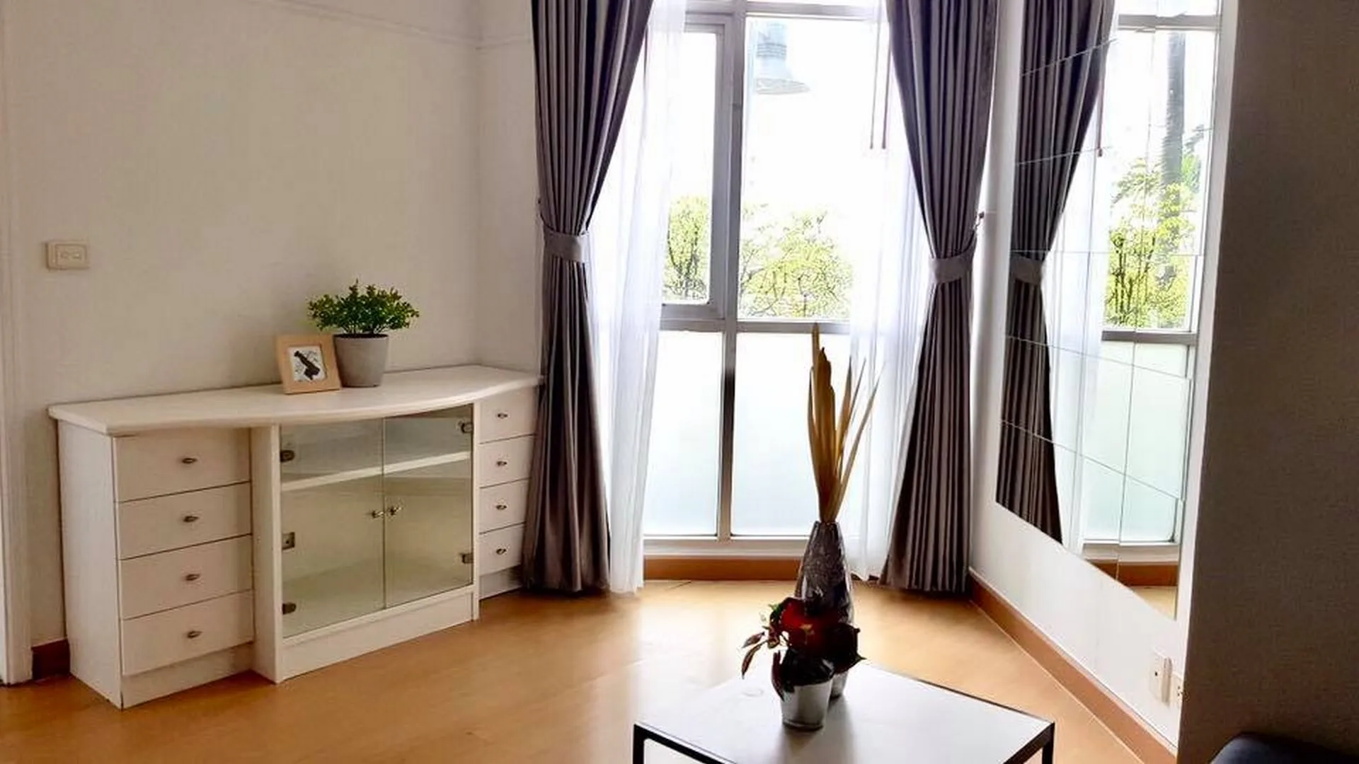 Property photos for Lumpini Place Water Cliff