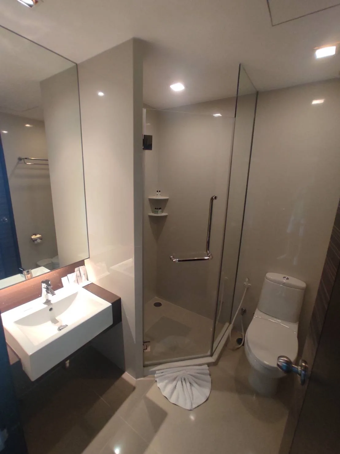 Property photos for Jasmine Grande Residence