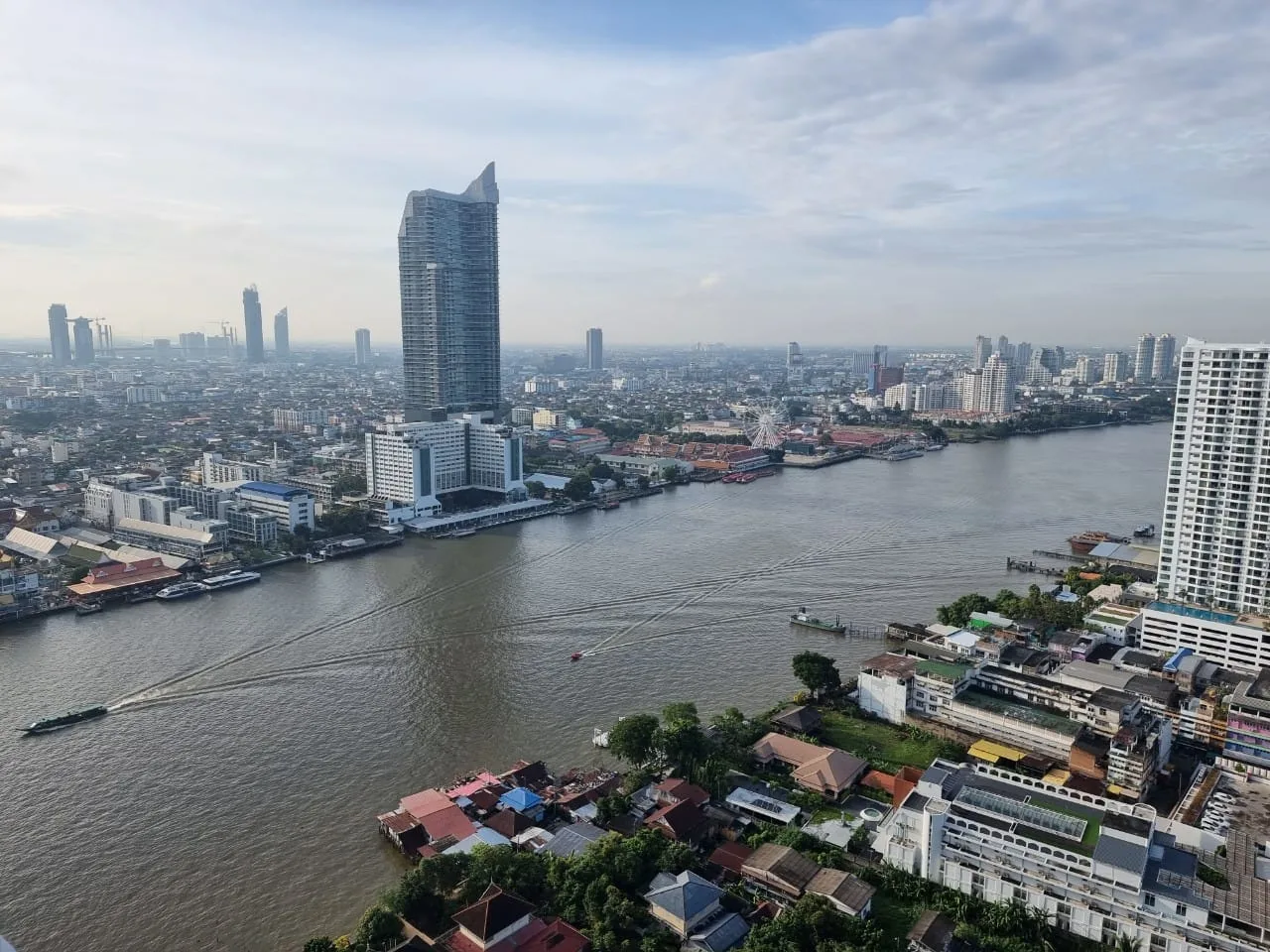 Property photos for Chapter Charoennakhorn-riverside