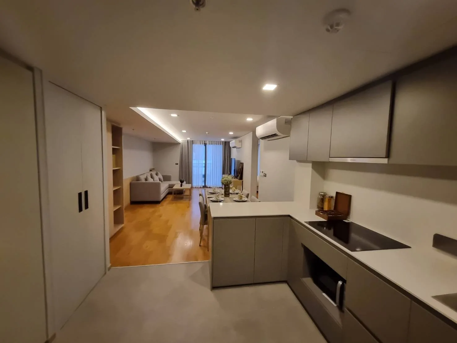 Property photos for Piya Apartment Sukhumvit 15