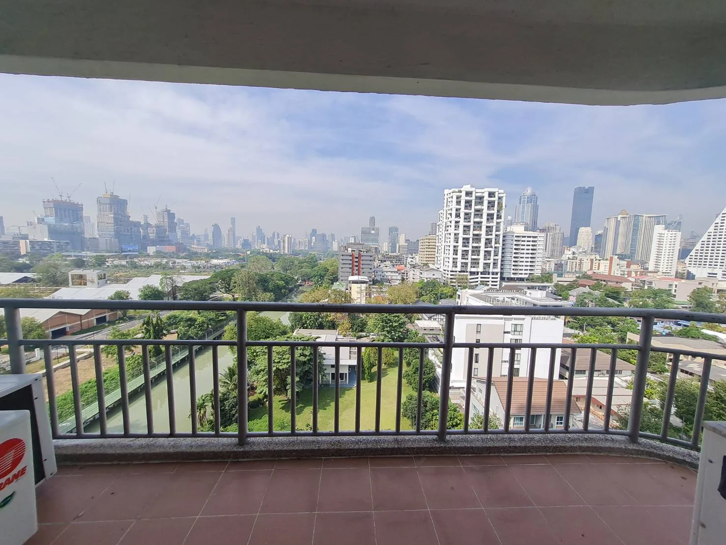 Property photos for Lake Green