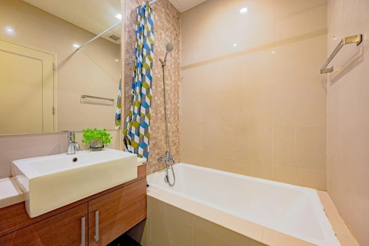 Property photos for Noble Reveal