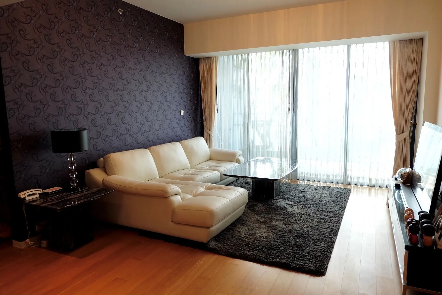 Property photos for The Met