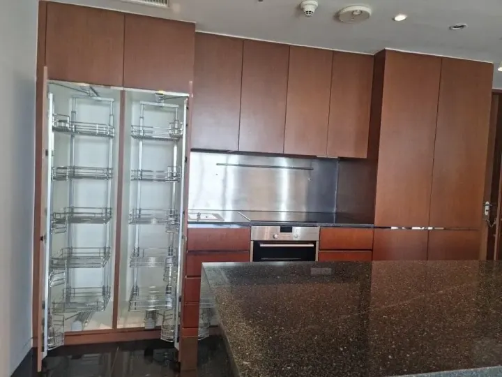 Property photos for Hansar Rajdamri