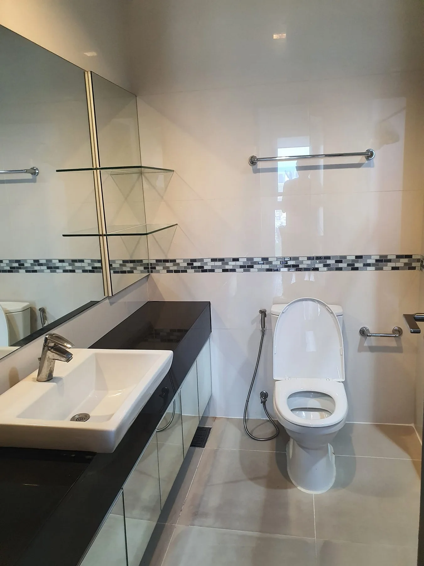 Property photos for Ideo Q Phayathai