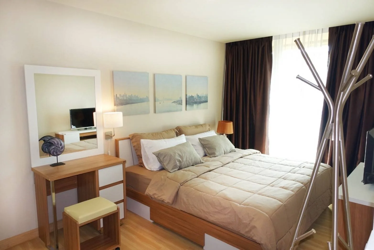 Property photos for M Society