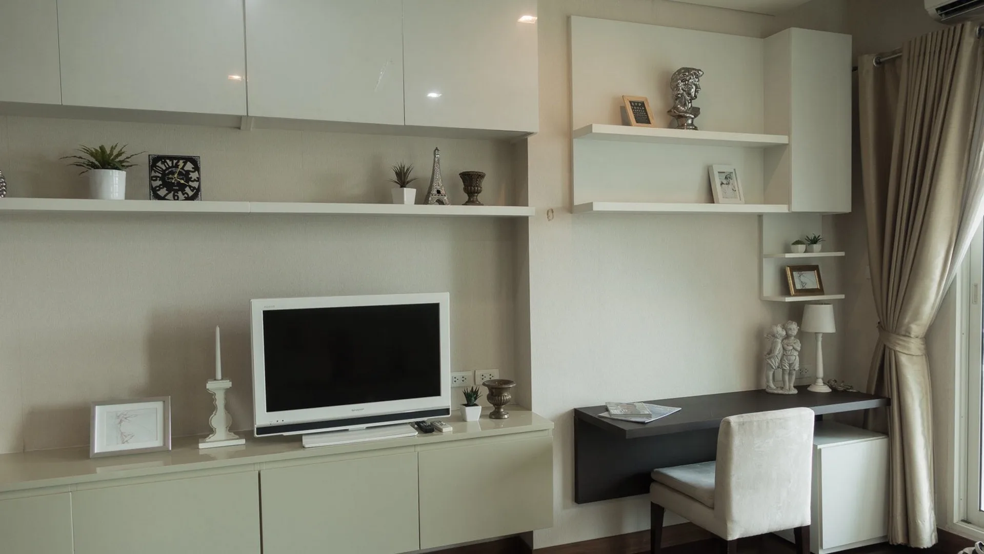 Property photos for Ivy Thonglor