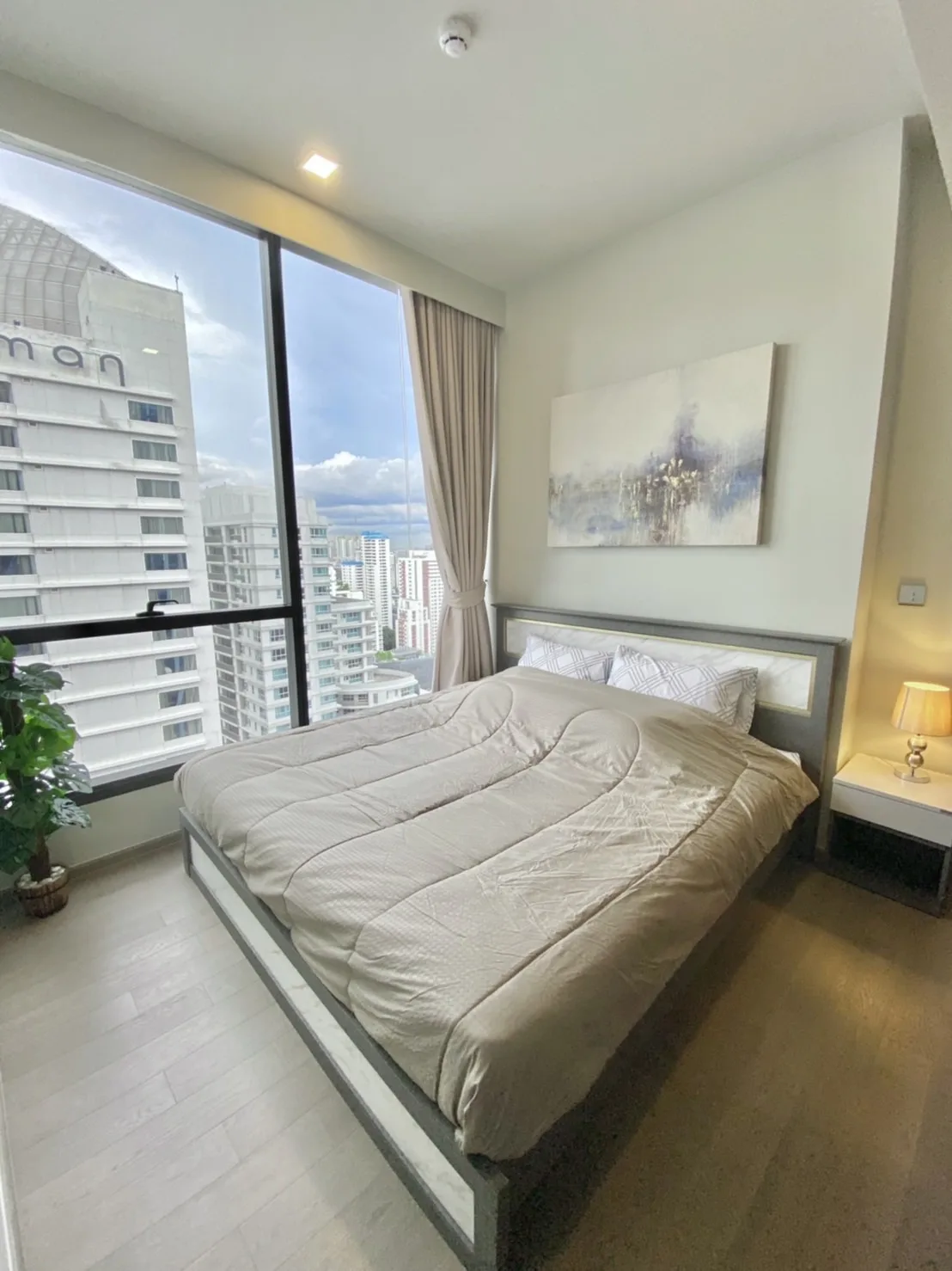Property photos for Celes Asoke
