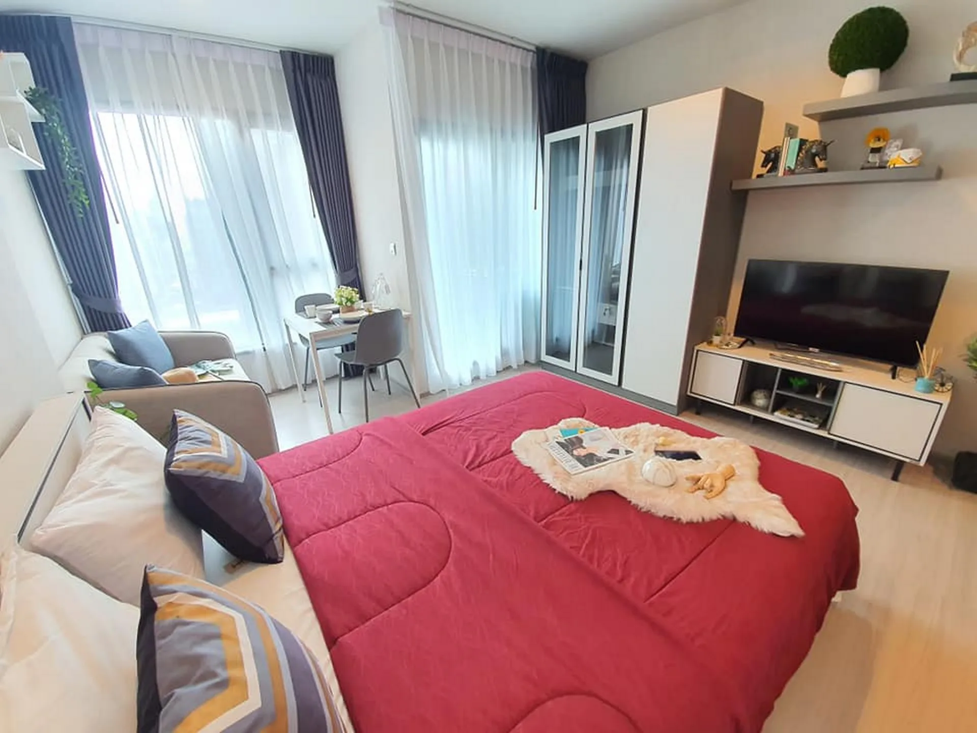 Property photos for LIFE Asoke - Rama 9
