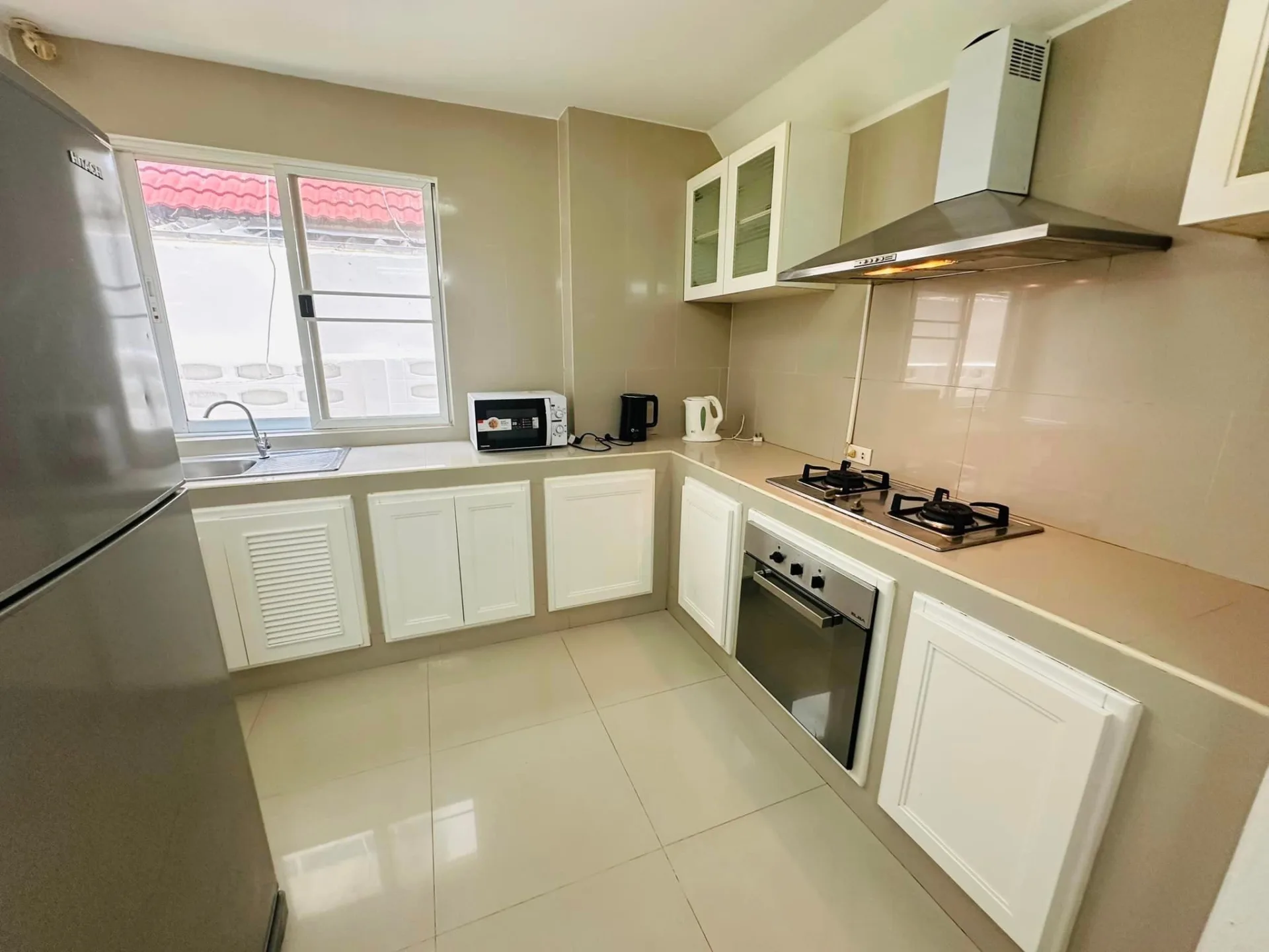 Property photos for Townhouse Suk 31 Alley, Lane 2