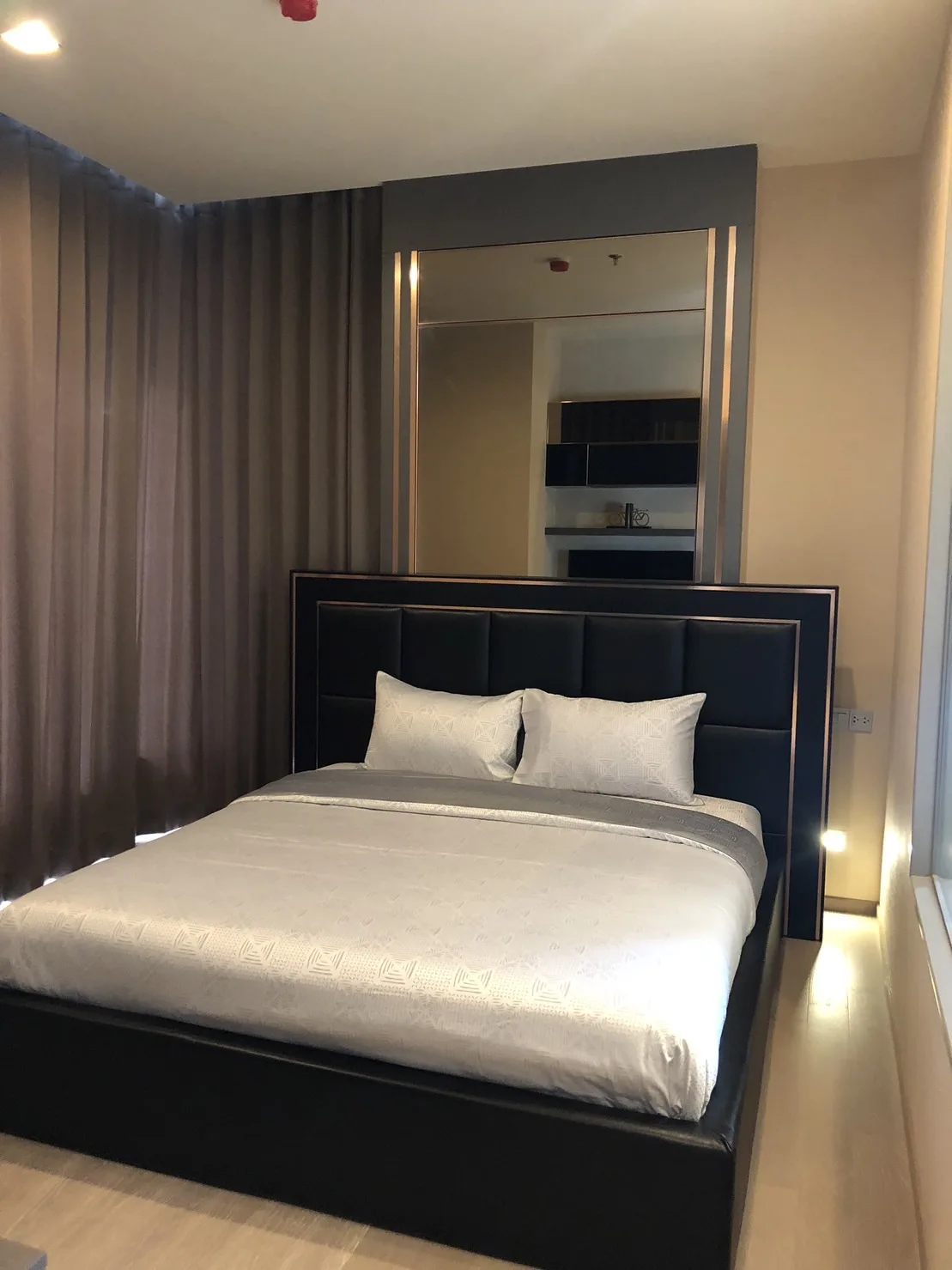 Property photos for The Esse Asoke