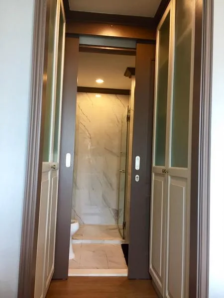 Property photos for The Reserve - Kasemsan 3