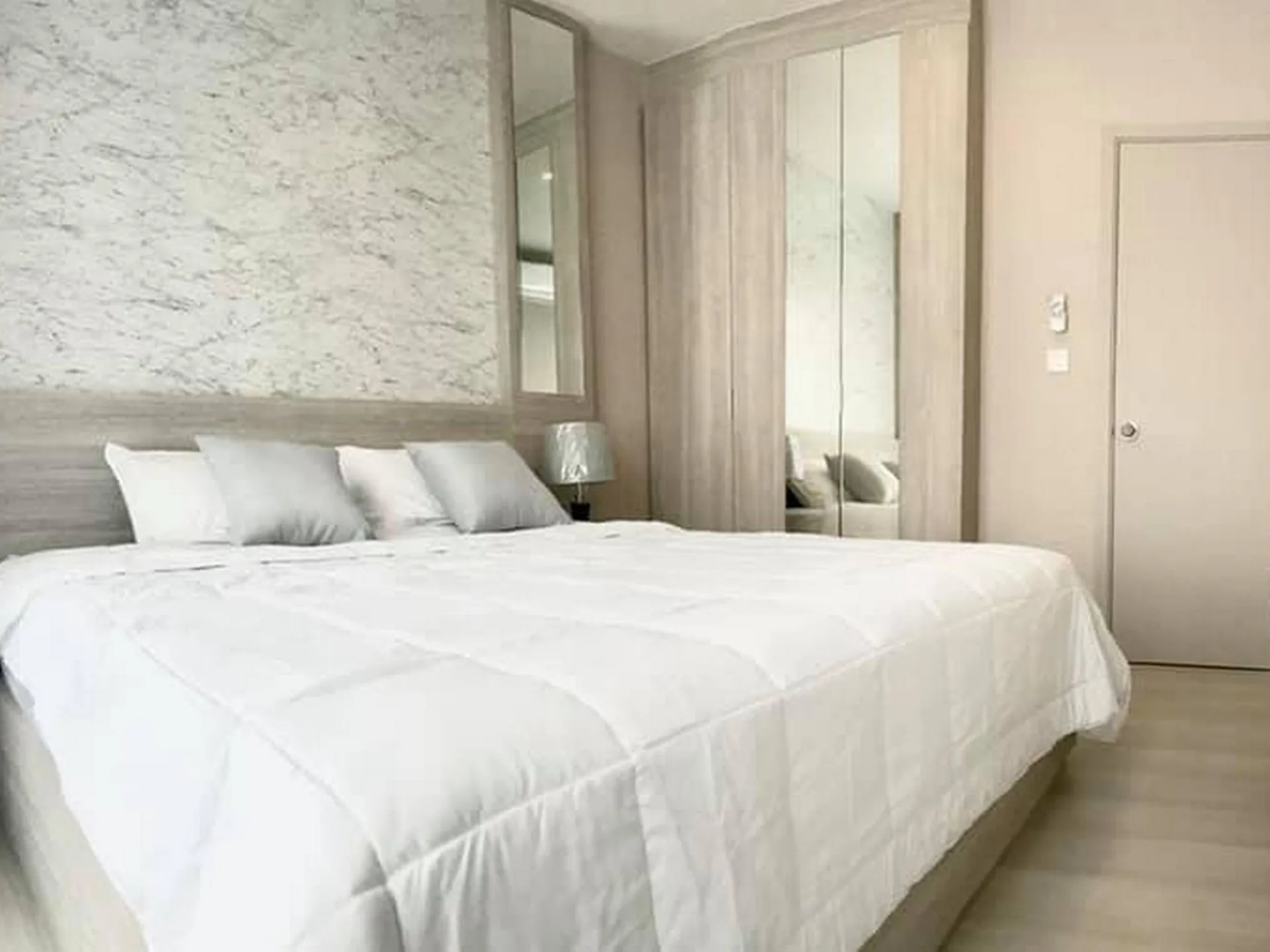 Property photos for Life Sukhumvit 48