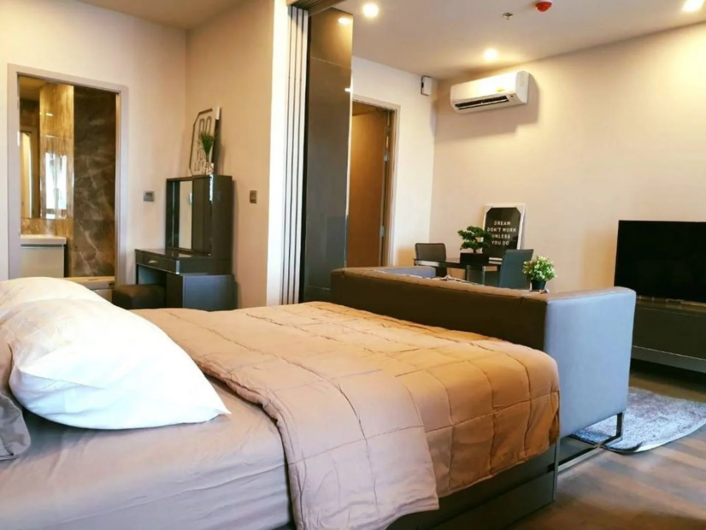 Property photos for Ideo Q Siam - Ratchathewi