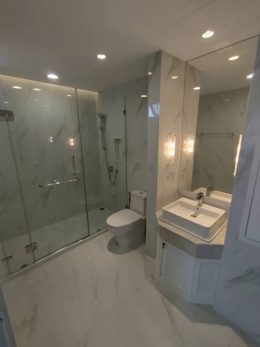 Property photos for Tipamas Mansion