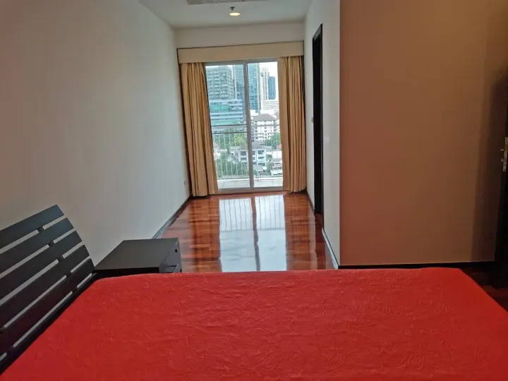 Property photos for Noble Ora