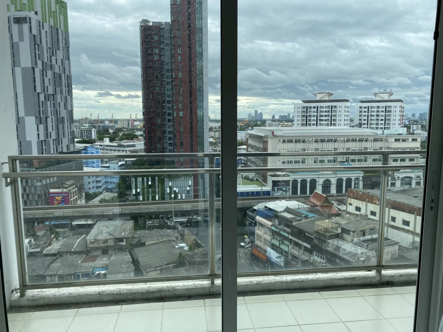 Property photos for The Bloom Sukhumvit 71