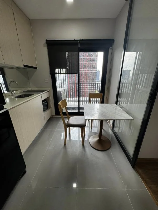 Property photos for Metris Rama 9-ramkhamhaeng