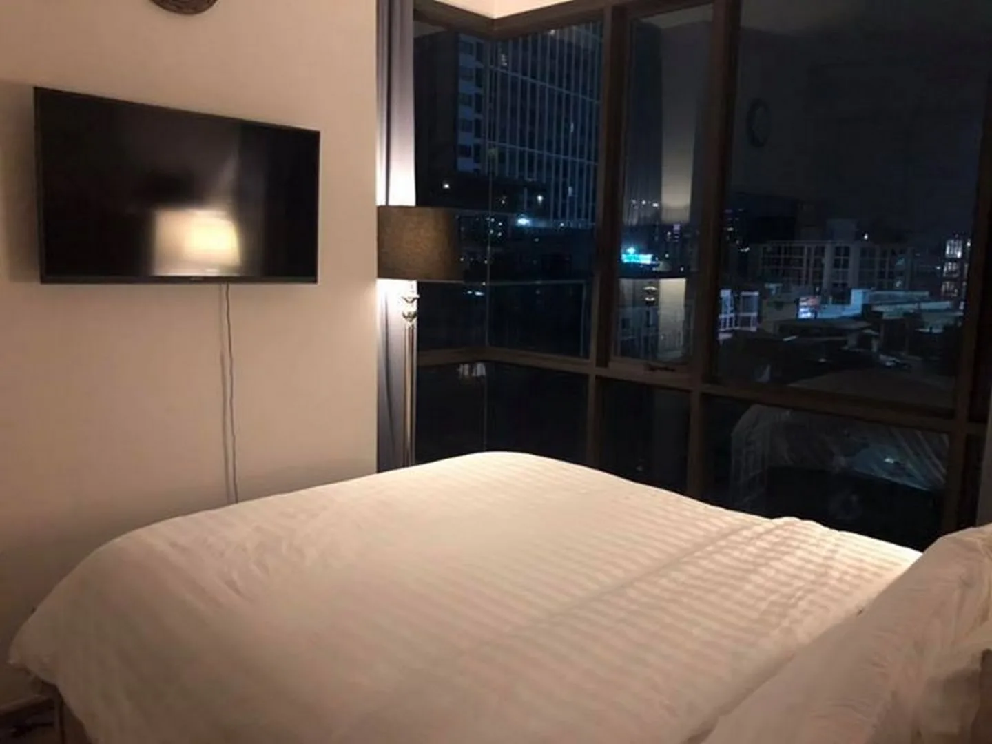 Property photos for Whizdom Avenue Ratchada - Ladprao