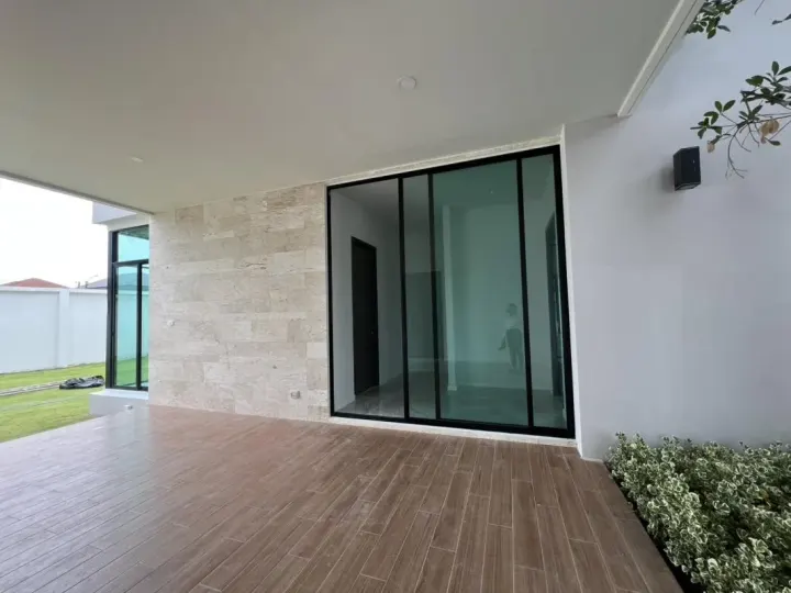 Property photos for The Master Ekkamai-sukhonthasawat