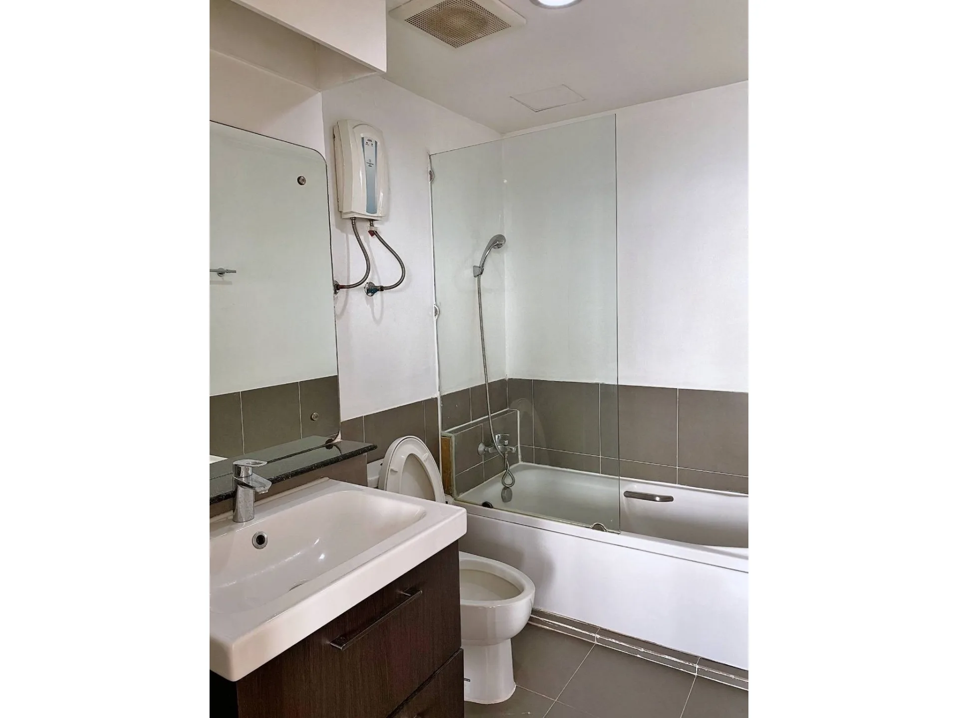 Property photos for The Waterford Diamond