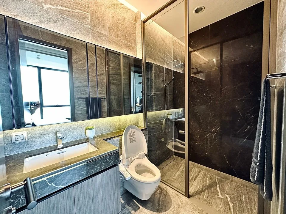 Property photos for The Esse Sukhumvit 36