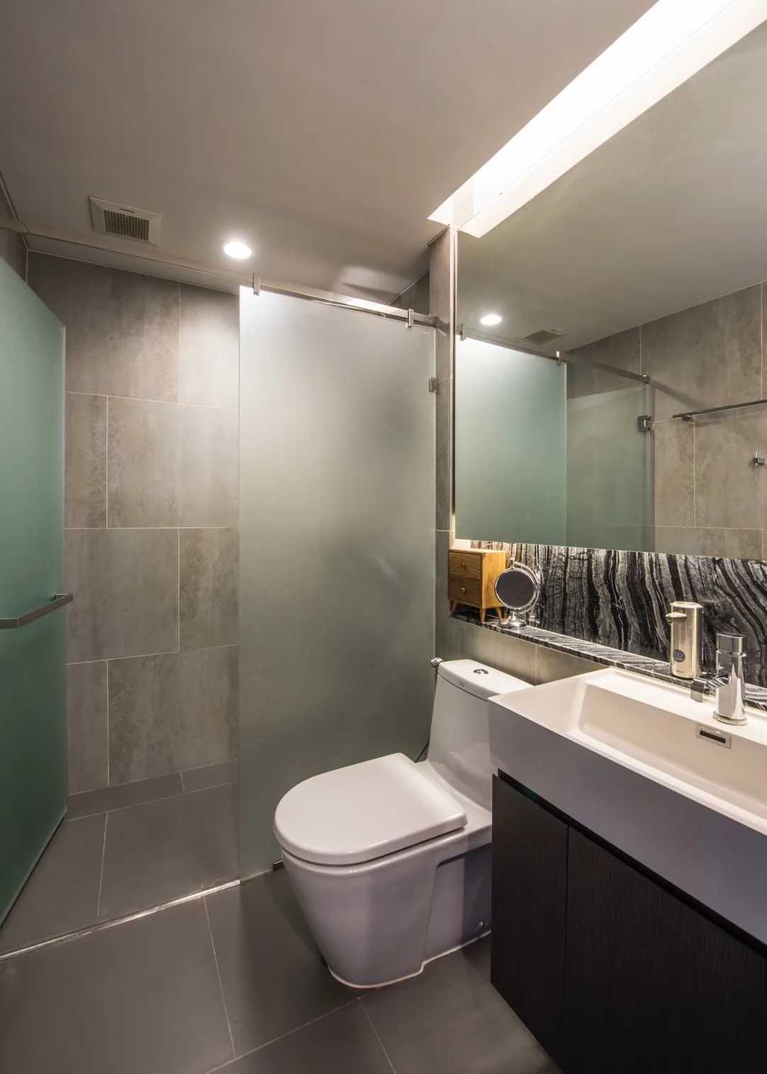 Property photos for The Lumpini 24