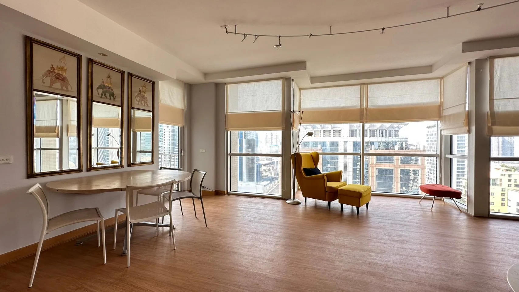 Property photos for Langsuan Ville